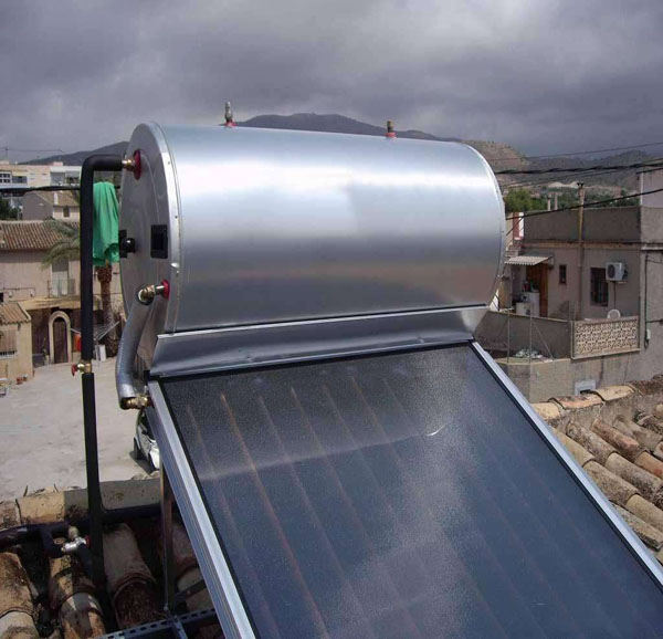 Balcony flat plate solar, 