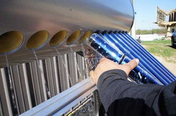 Heat pipe solar water heater, 