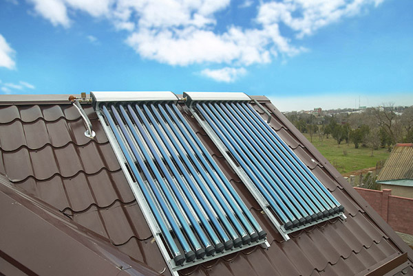 Home using pressurized solar water heater, 