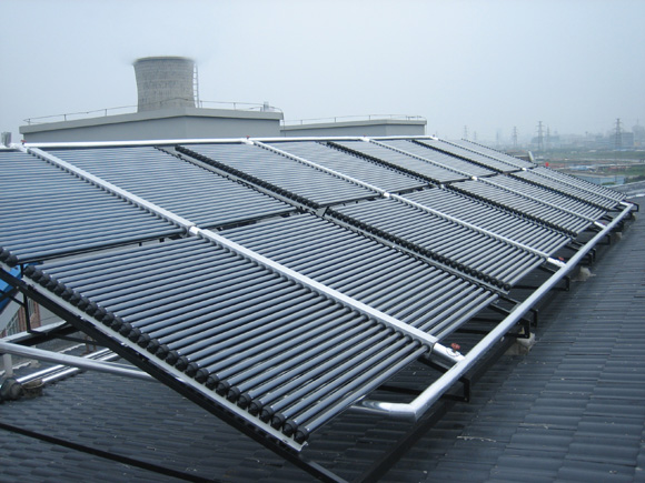 New heat pipe solar water heater, 