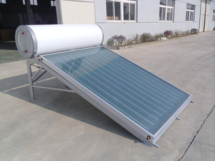 Pressurized solar flat plate, 