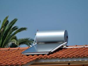 Non-pressure stainless steel solar water heaters
